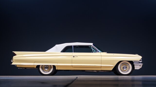 Phoenix, AZ, USA
October 1, 2025
1962 Cadillac Series 62 DeVille Convertible