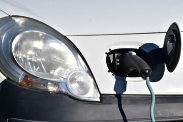 Le rechargement de la voiture &eacute;lectrique