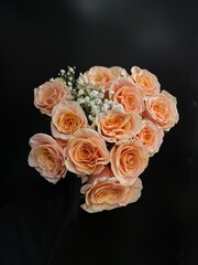 bouquet of peach colored roses