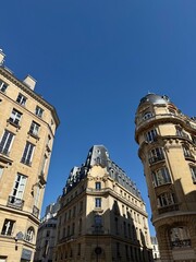 Obraz premium Historic Building Facade in Paris, France