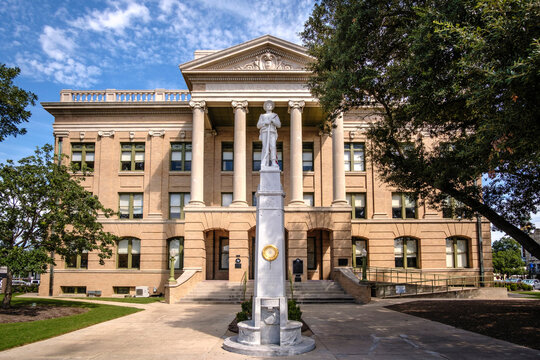 Williamson County Courthouse in Georgetown, Texas