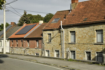 L'architecture des maisons typiques du 19&egrave;me si&egrave;cle &agrave; &Eacute;caussinnes-Lalaing (Soignies)