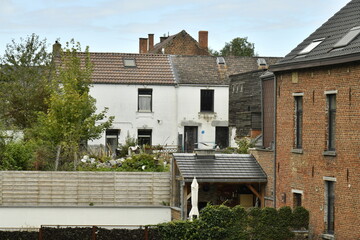 L'architecture typique des maisons traditionnelles à Écaussinnes-Lalaing (Soignies)