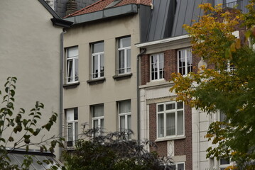 Naklejka premium L'architecture diversifiée des façades d'immeuble à Anvers (Antwerpen) 