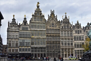 Obraz premium L'architecture typiques des façades des maisons de corporation à la Grand-Place (Grote Markt ) à Anvers (Antwerpen) 