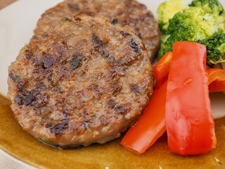 한국 전통음식 떡 갈비와 채소, 요리, 고기구이