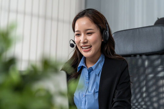 Asian beautiful businesswoman call center working in office corporate. 