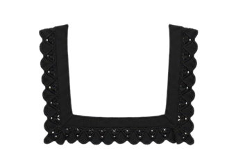 Scalloped black lace collar in square shape, used to embellish garments with a vintage or handcrafted fashion touch.
