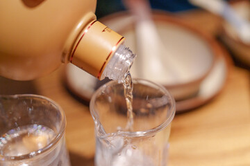 The moment Chinese liquor is poured into the glass
