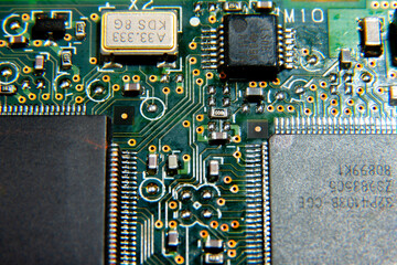 Electronic board with microcircuits and SMD components