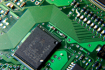 Electronic board with microcircuits and SMD components