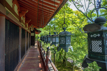 奈良 談山神社 拝殿透廊の吊燈籠