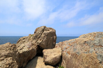 日御碕の岩の海岸　