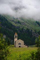 Fototapeta premium church in the mountains