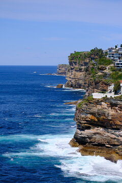 Scenic view of ocean cliffs and coastline in Diamond Bay, Sydney, Australia