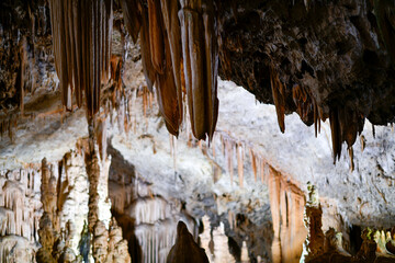 Stalaktiten und Stalagmiten in der Perama-H&ouml;hle bei Ionnina, Epirus (Griechenland)