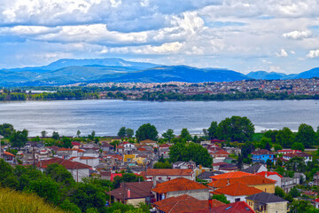 Der Pamvotida-See bei Ionnina, Epirus (Griechenland)