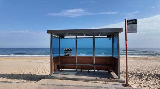 BTS 앨범 자켓 촬영한 버스정류장