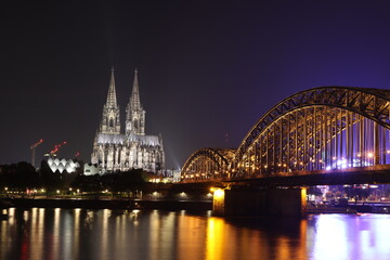 Fototapeta premium Köln bei Nacht