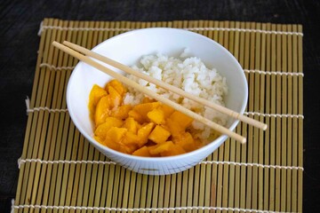 Mango sticky rice This Thai dessert of glutinous sticky rice, seasoned with salty-sweet coconut milk and served with tender, fragrant slices of mango, will be irresistible.