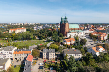 Bazylika Prymasowska w Gnieźnie, Polska © Tomasz Warszewski
