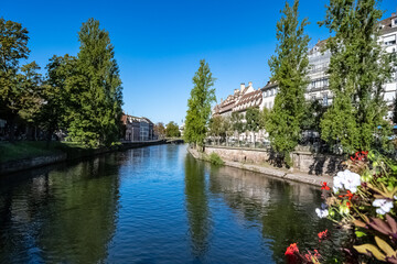 Obraz premium Strasbourg in France, old city center with colorful houses, on the canal 
