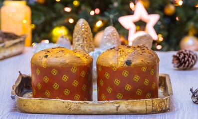 The most traditional Italian artisanal panettone made with natural fermentation.
