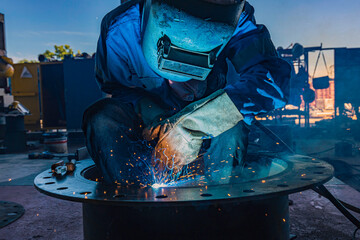 Welding of steels with Mig welding, flange nozzle welding