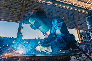 Welding of steels with Mig welding, flange nozzle welding