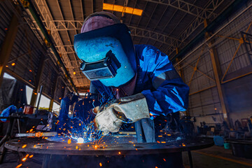 Welding of steels with Mig welding, flange nozzle welding