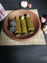 Kue Ireng-Ireng Served On A clay Plate 