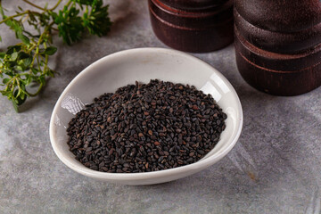 Black raw dry sesame seeds