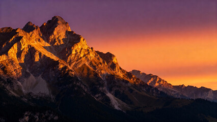 Naklejka premium Mountain at sunset