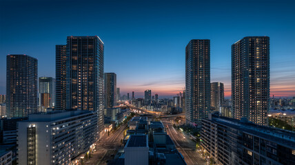 Fototapeta premium 夜明け前の湾岸高層群景