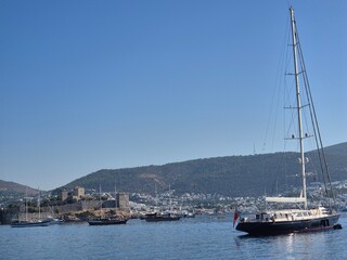 Wyspa Kos - Grecja - rejs do Turcji i widoki na wyspe Kos ze statku © Konrad