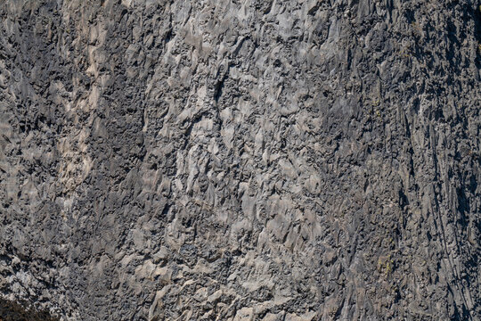 Columnar jointing. Junction Butte Basalt（ Pliocene ) - Includes some gravel.  Tower Fall Trail, Yellowstone River Overlook, Devils Den, Yellowstone National Park , Wyoming. 