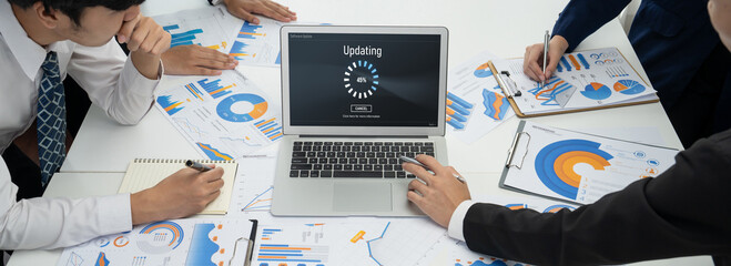 Software update on computer for brisk version of device software upgrade