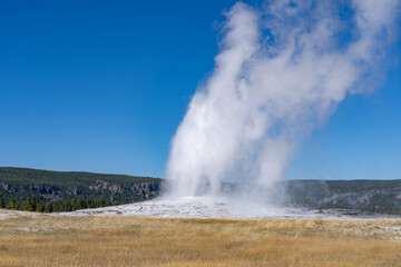 Old Faithful is a cone geyser in Yellowstone National Park in Wyoming, United States. Hydrothermal System. The Yellowstone Caldera / Yellowstone Plateau Volcanic Field. Yellowstone hotspot. 