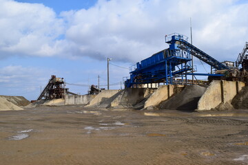 砕石工場 建設資材の生産現場