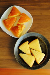 俯瞰で見るケーキとお皿