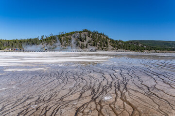 Grand Prismatic Spring, Midway Geyser Basin Trail. Yellowstone National Park , Wyoming. Hydrothermal System. hot-spring deposits. Extremophile. Yellowstone Plateau
