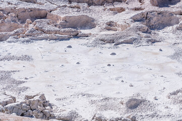 The Fountain Paint Pot is a mud pot located in Lower Geyser Basin in Yellowstone National Park. Hydrothermal System. Plateau Rhyolite - Central Plateau Member - Elephant Back flow
