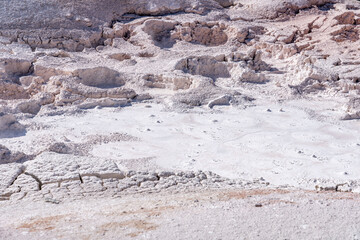 The Fountain Paint Pot is a mud pot located in Lower Geyser Basin in Yellowstone National Park. Hydrothermal System. Plateau Rhyolite - Central Plateau Member - Elephant Back flow

