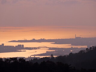 早朝の瀬戸内海