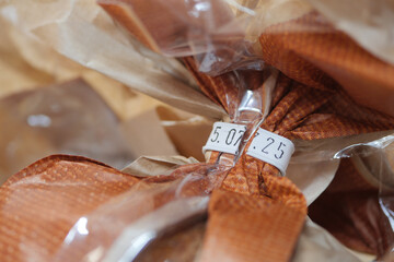 expire date on the bread packet 