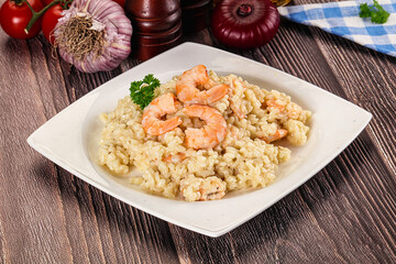 Gourmet risotto with prawn and cheese