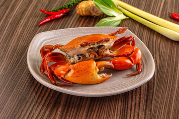 Gourmet Steamed orange wild crab