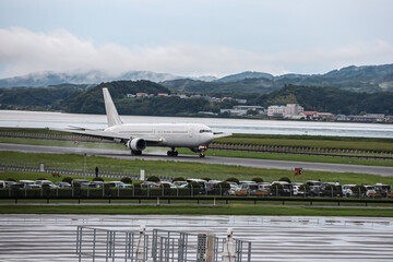 潤う滑走路と飛び立つ想い