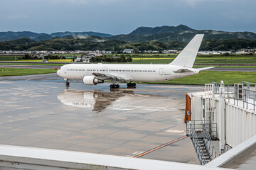 雨上がり、静かな出雲の空港