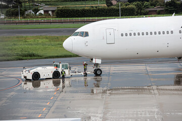 雨雲の向こうへ旅立つ出雲